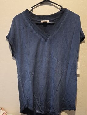 Style & Co. Navy V-Neck Short Sleeve Tee